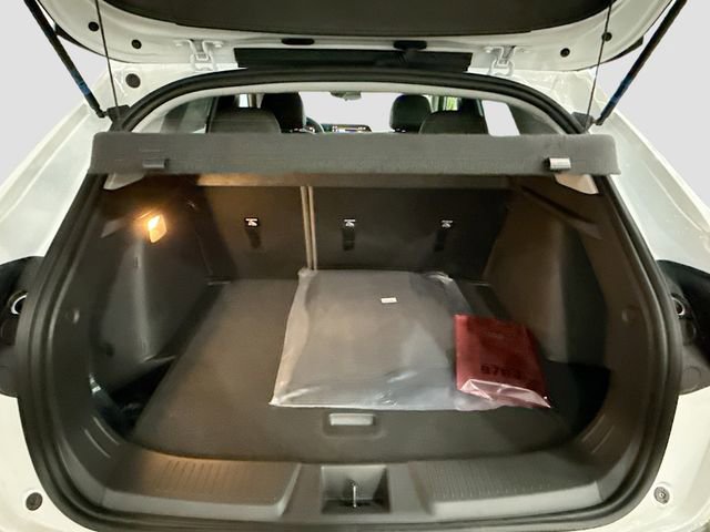 New 2026 Chevrolet Trax ACTIV w/ Sunroof Package FWD image 30