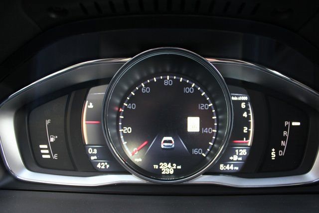 Used 2016 Volvo XC70 T5 Platinum AWD/4WD image 9