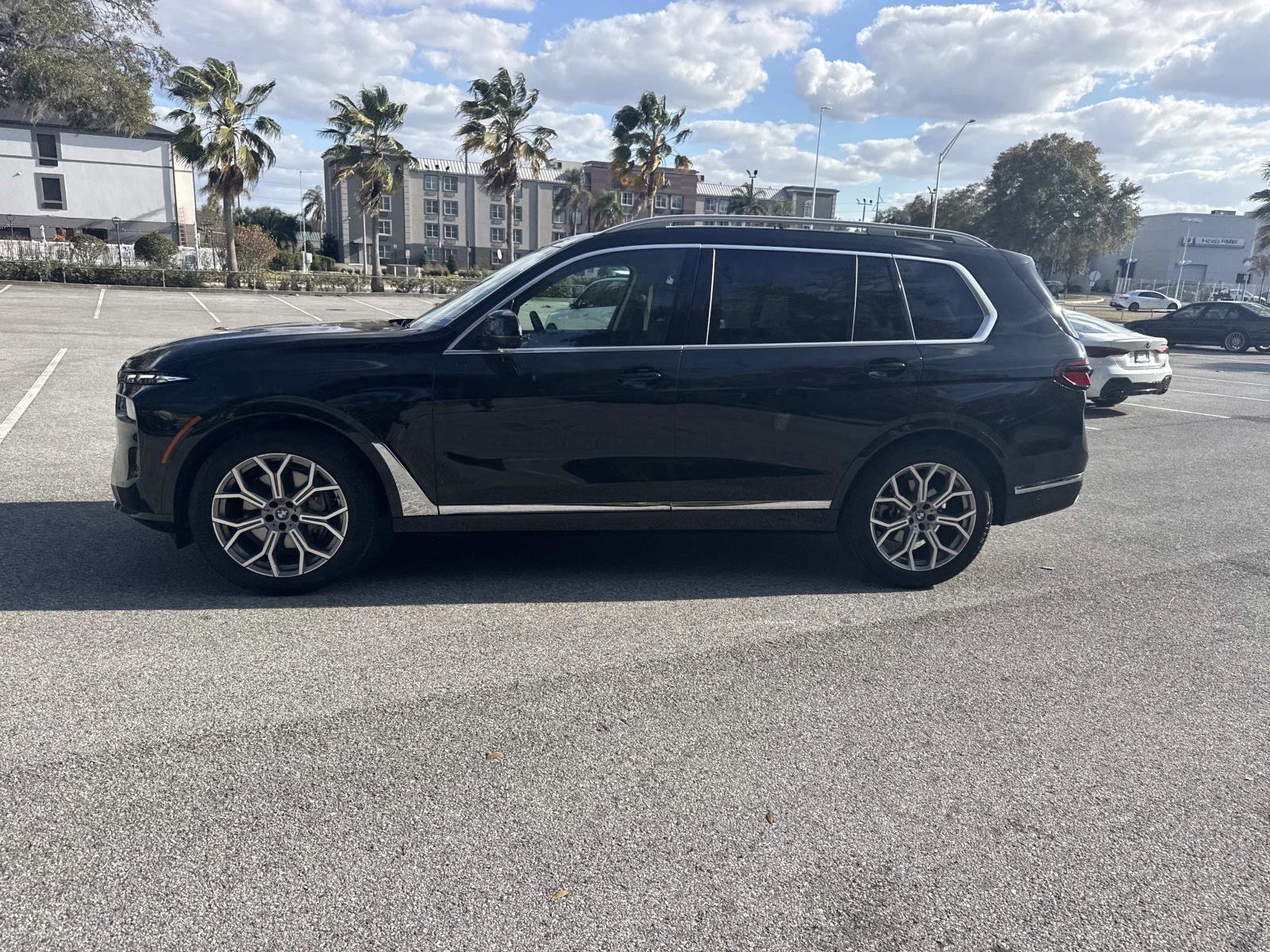 Certified 2026 BMW X7 xDrive40i w/ Premium Package image 7