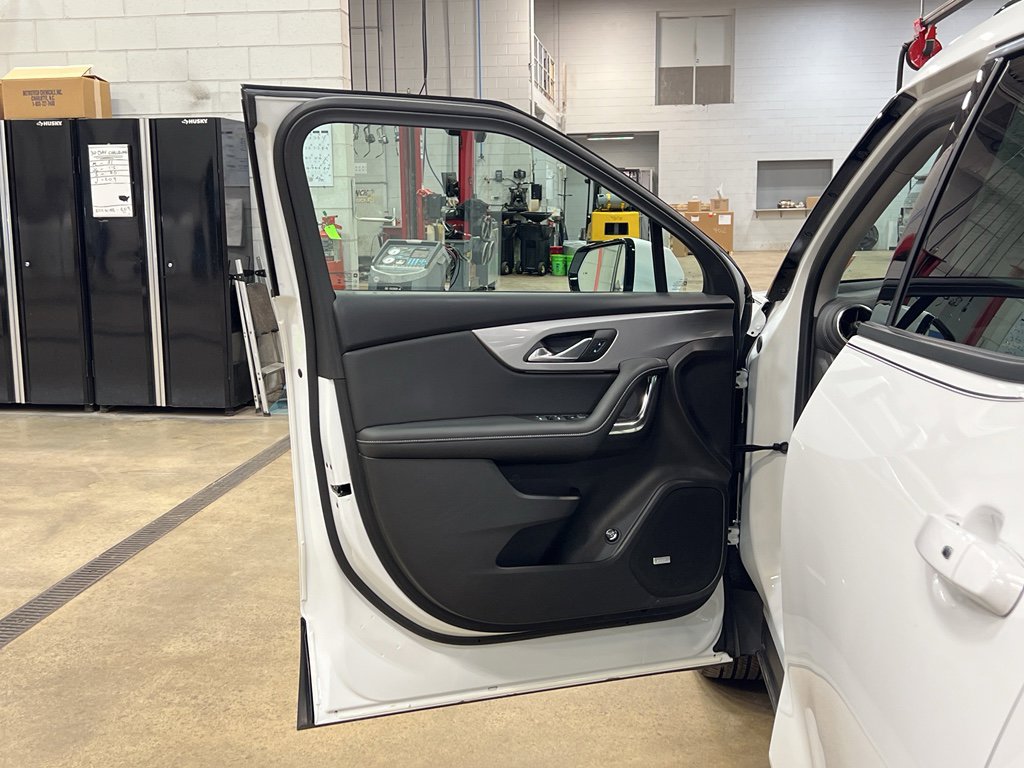 Used 2024 Chevrolet Blazer LT w/ Sound & Technology Package image 9