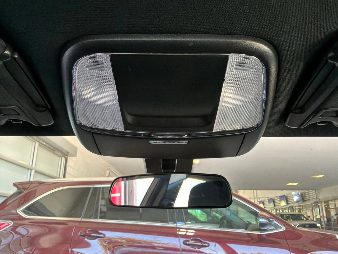 Used 2023 Dodge Charger SXT RWD image 17