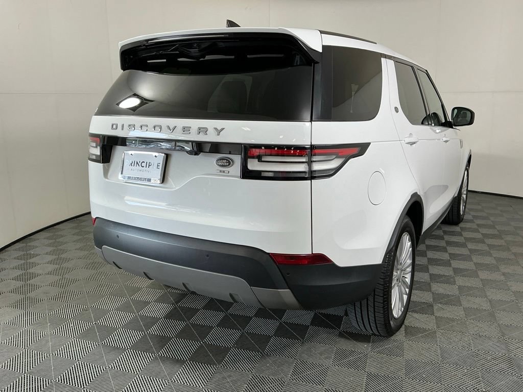 Used 2017 Land Rover Discovery SE AWD/4WD image 5