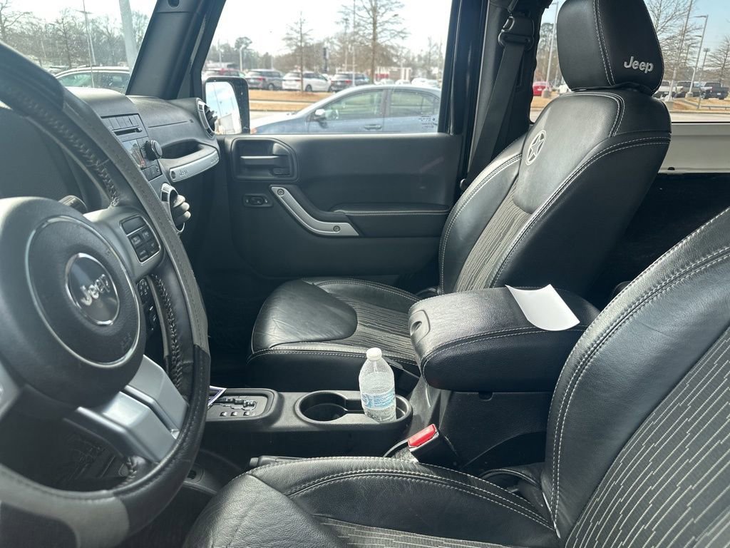 Used 2015 Jeep Wrangler Freedom Edition image 8