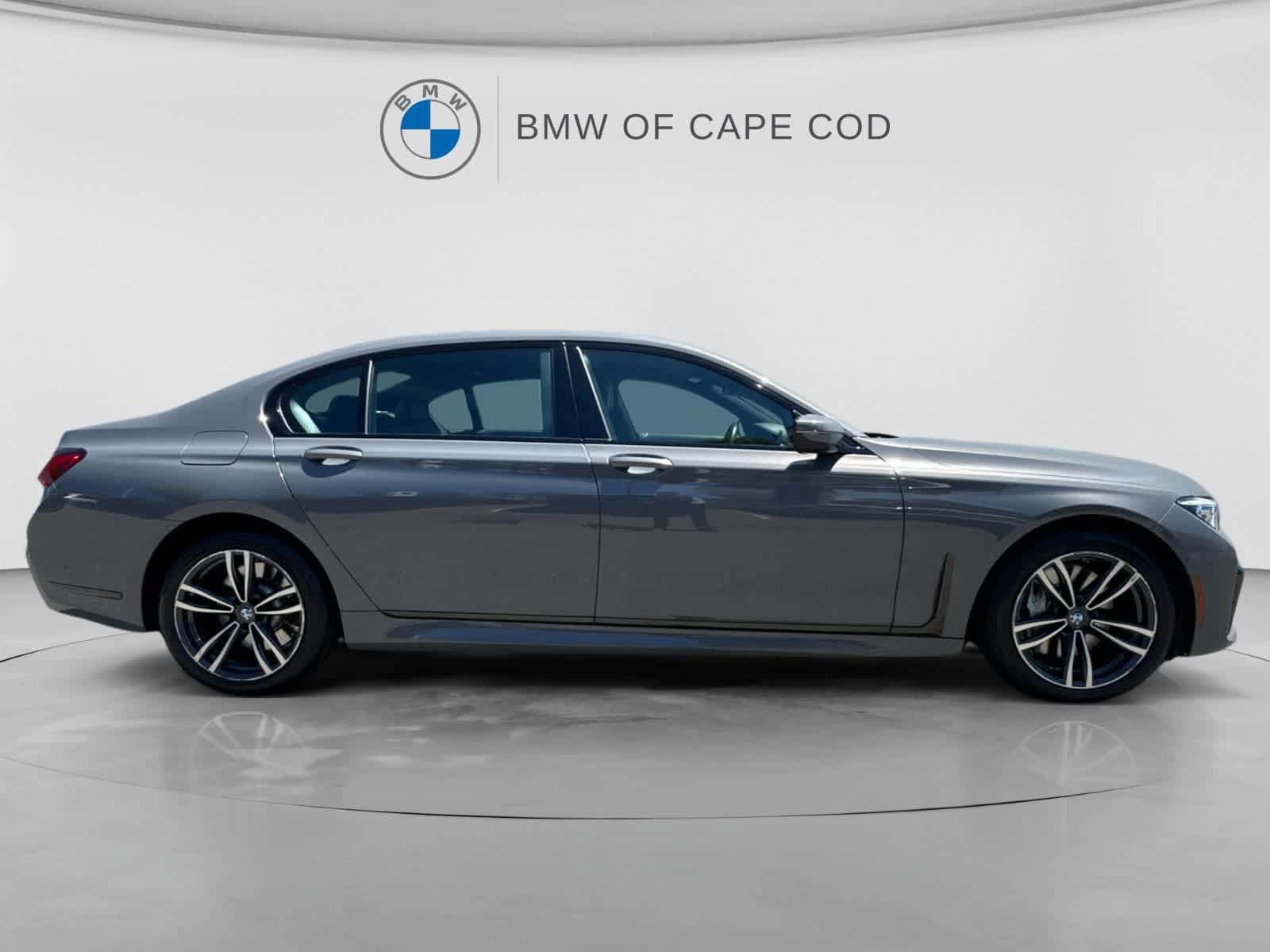 Used 2022 BMW 750Li xDrive AWD/4WD image 6