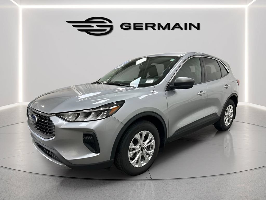 Certified 2024 Ford Escape Active w/ Cold Weather Package FWD image 3