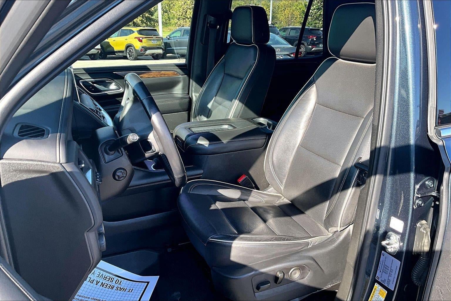Used 2021 Chevrolet Tahoe Premier w/ Premium Package AWD/4WD image 20