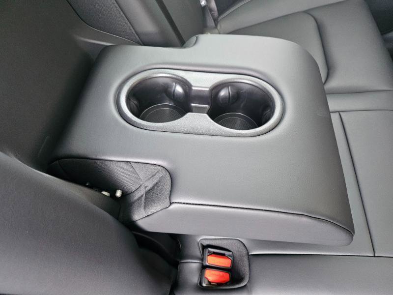 Used 2025 Tesla Model Y Long Range image 63