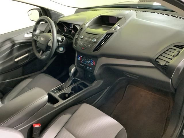 Used 2018 Ford Escape SE image 33