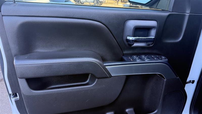 Used 2018 Chevrolet Silverado 1500 LT w/ All Star Edition image 16