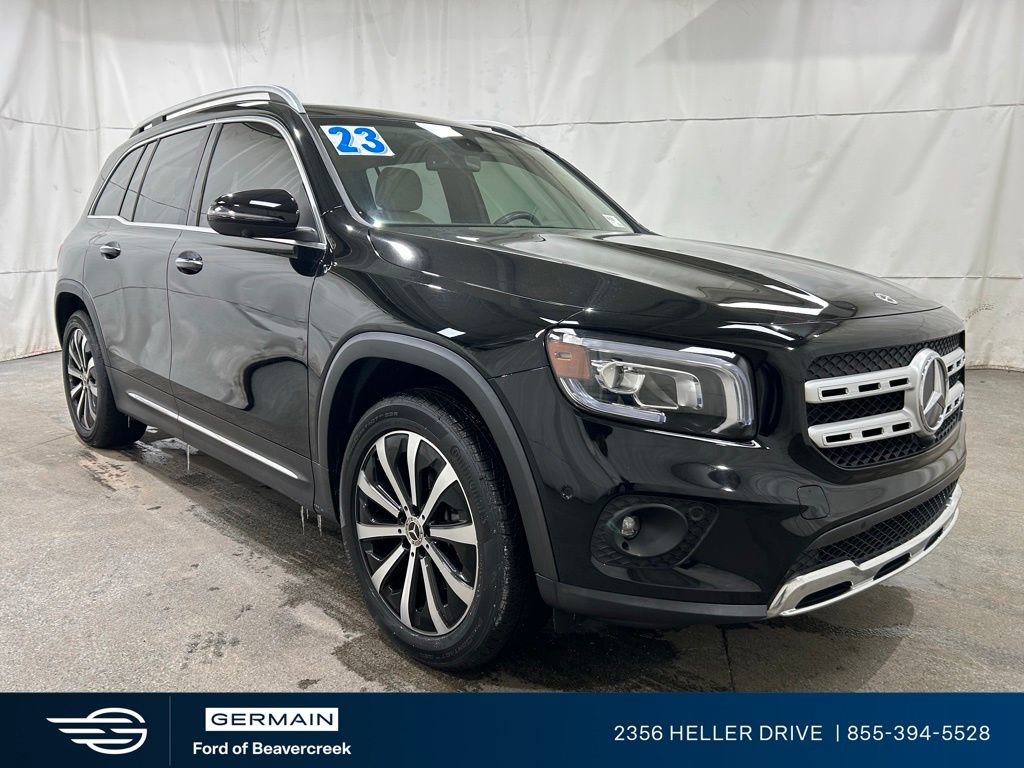Used 2023 Mercedes-Benz GLB 250 image 2