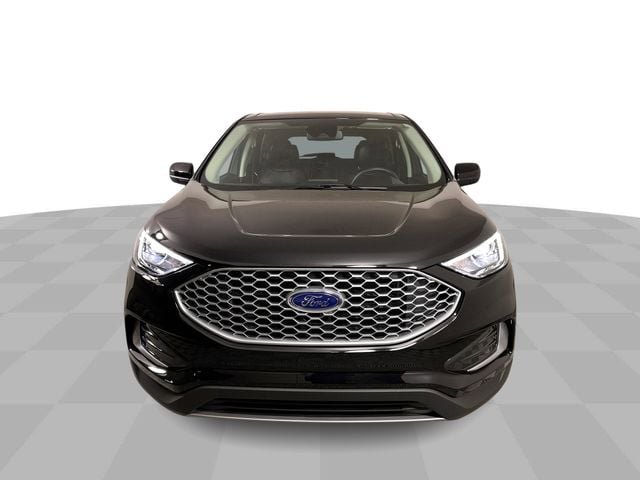 Used 2024 Ford Edge SEL AWD/4WD image 3
