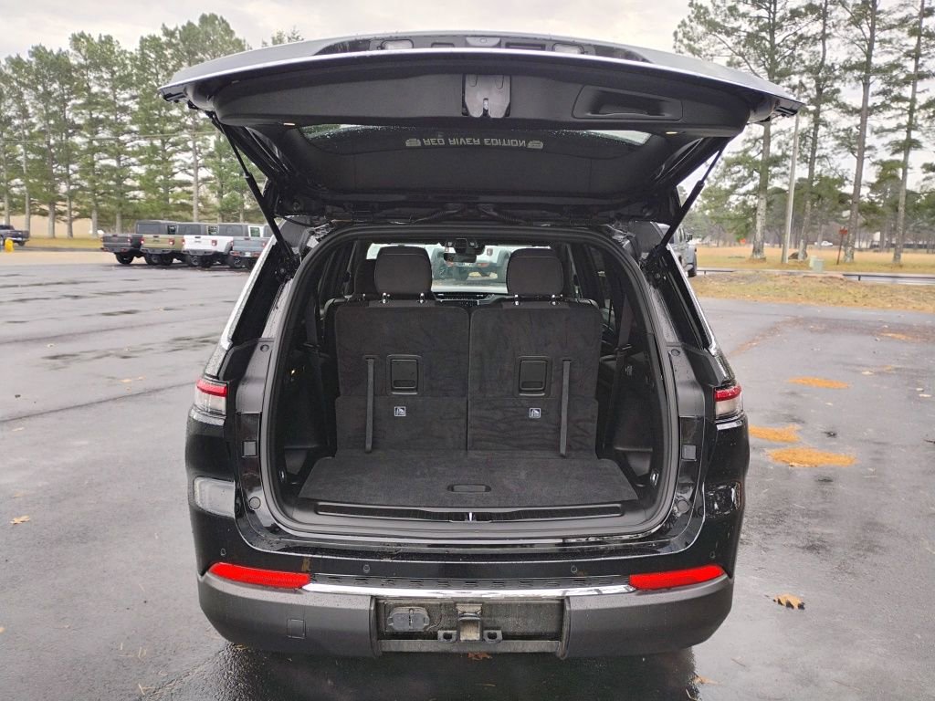 New 2025 Jeep Grand Cherokee L Laredo w/ Trailer Tow Package image 14