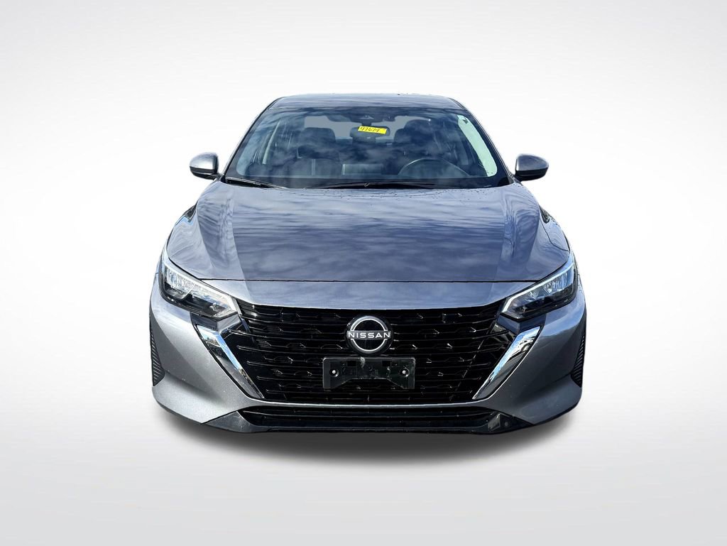 Used 2024 Nissan Sentra SV image 3