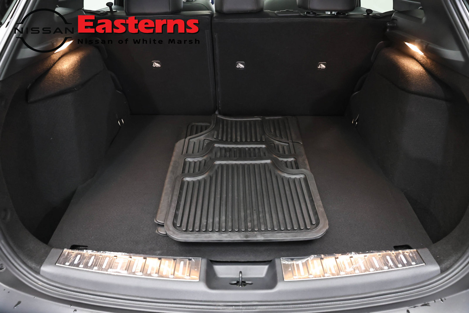 Used 2026 Nissan Kicks SR w/ SR Premium Package AWD/4WD image 9
