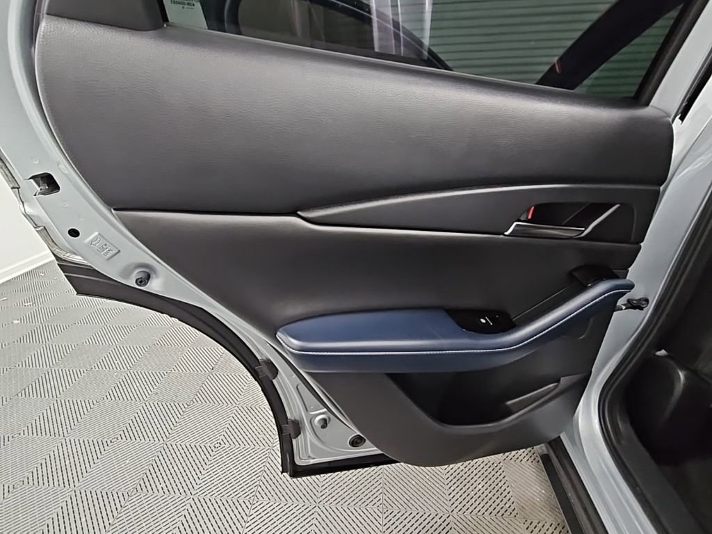 Used 2021 MAZDA CX-30 FWD 2.5 S w/ Preferred Package image 31