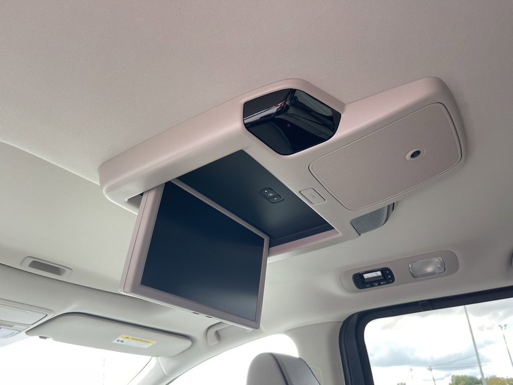 New 2026 Honda Odyssey Touring image 17