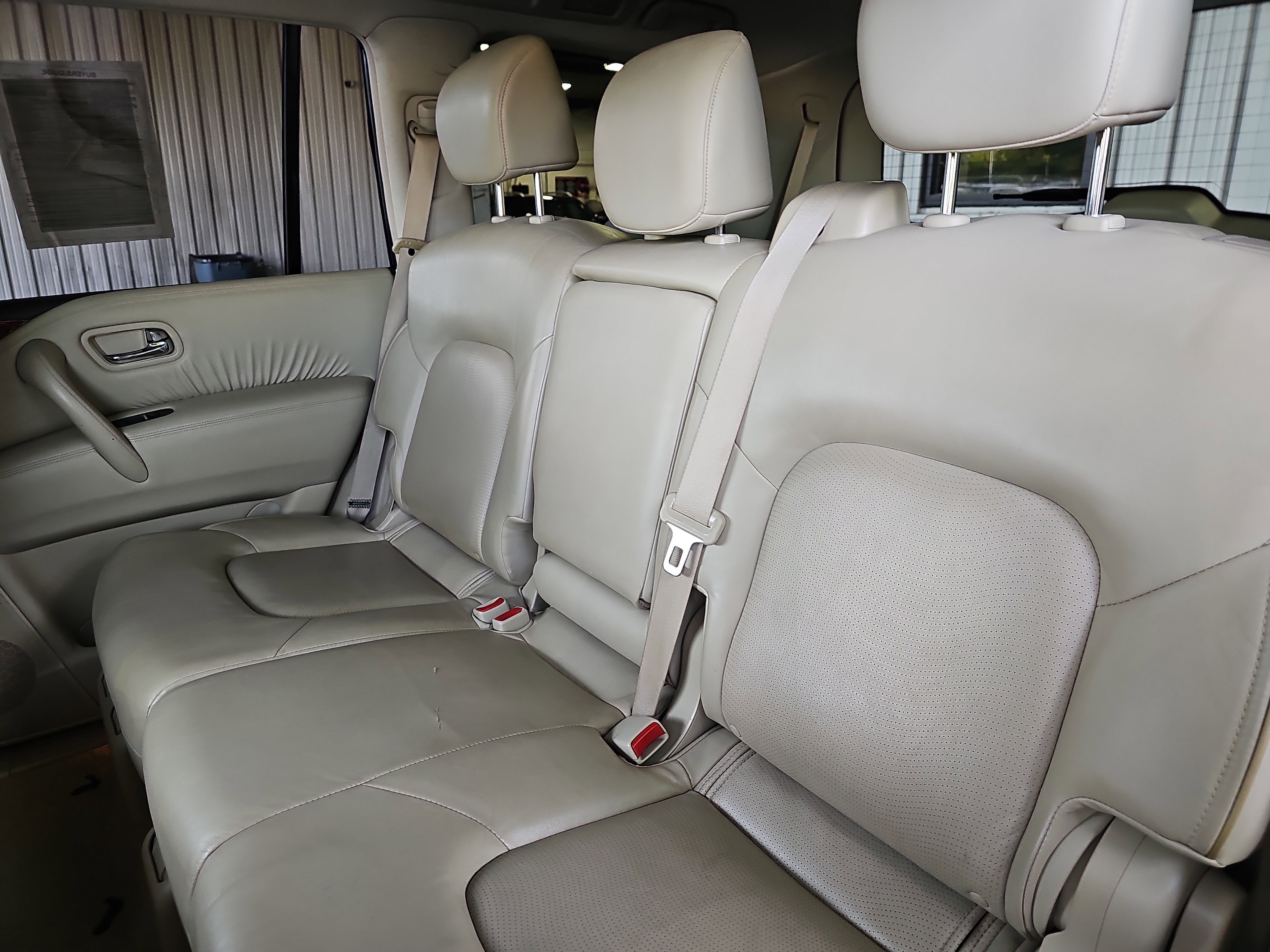 Used 2015 INFINITI QX80 2WD w/ 22" Wheel Package image 16