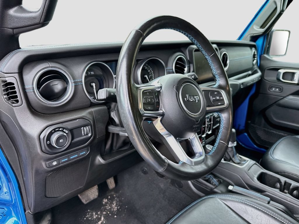 Used 2023 Jeep Wrangler Unlimited Rubicon 4xe w/ Cold Weather Group AWD/4WD image 10
