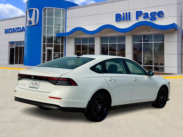 Certified 2025 Honda Accord SE image 7