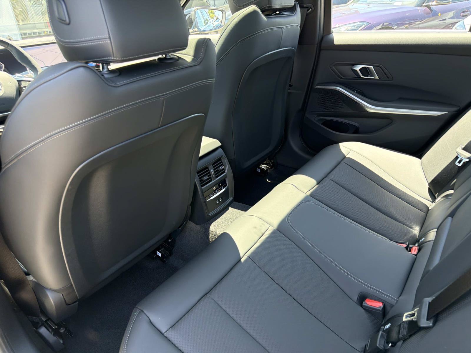 New 2026 BMW 330i Sedan w/ Convenience Package RWD image 9