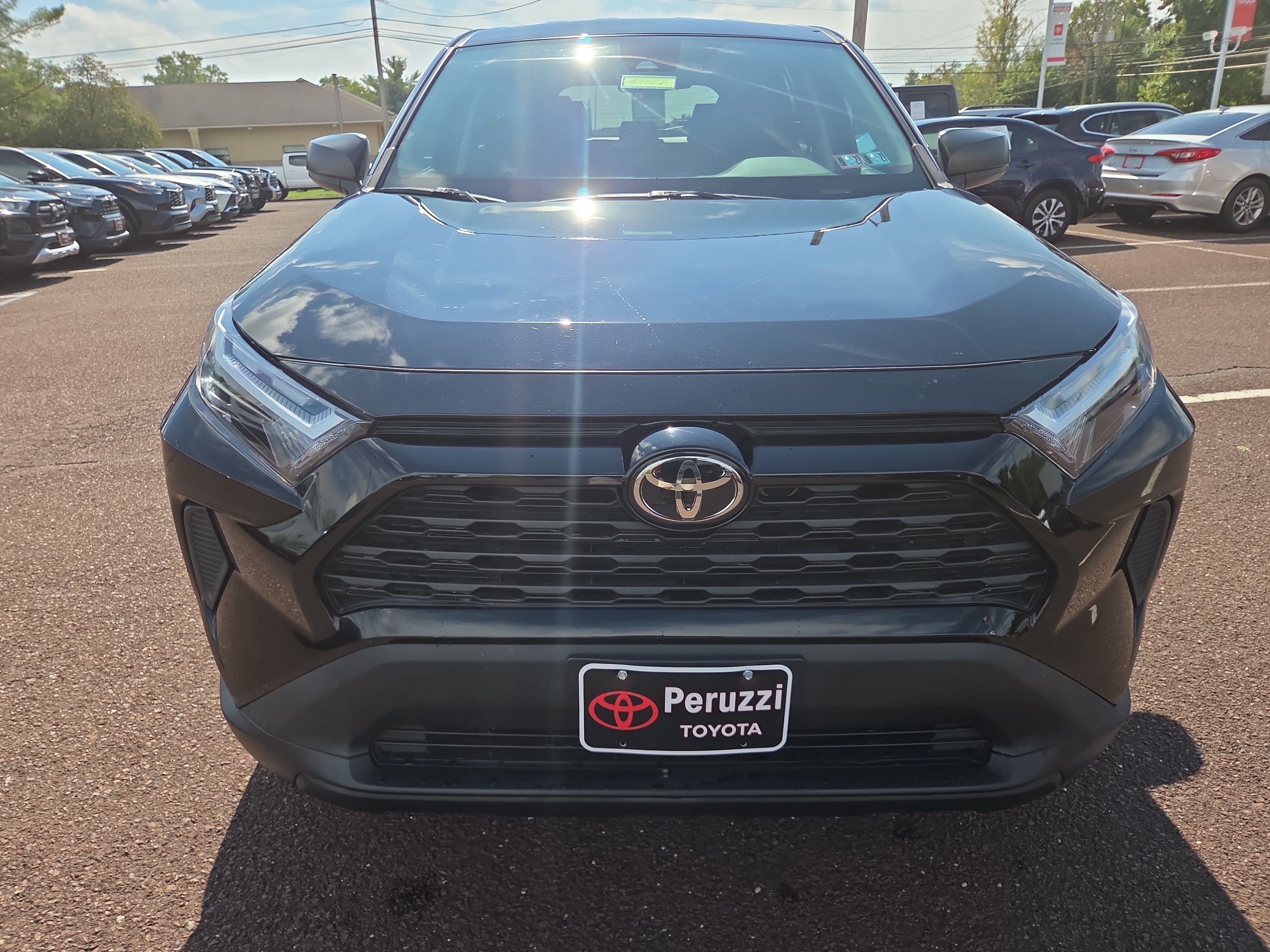 Certified 2023 Toyota RAV4 LE AWD/4WD image 8