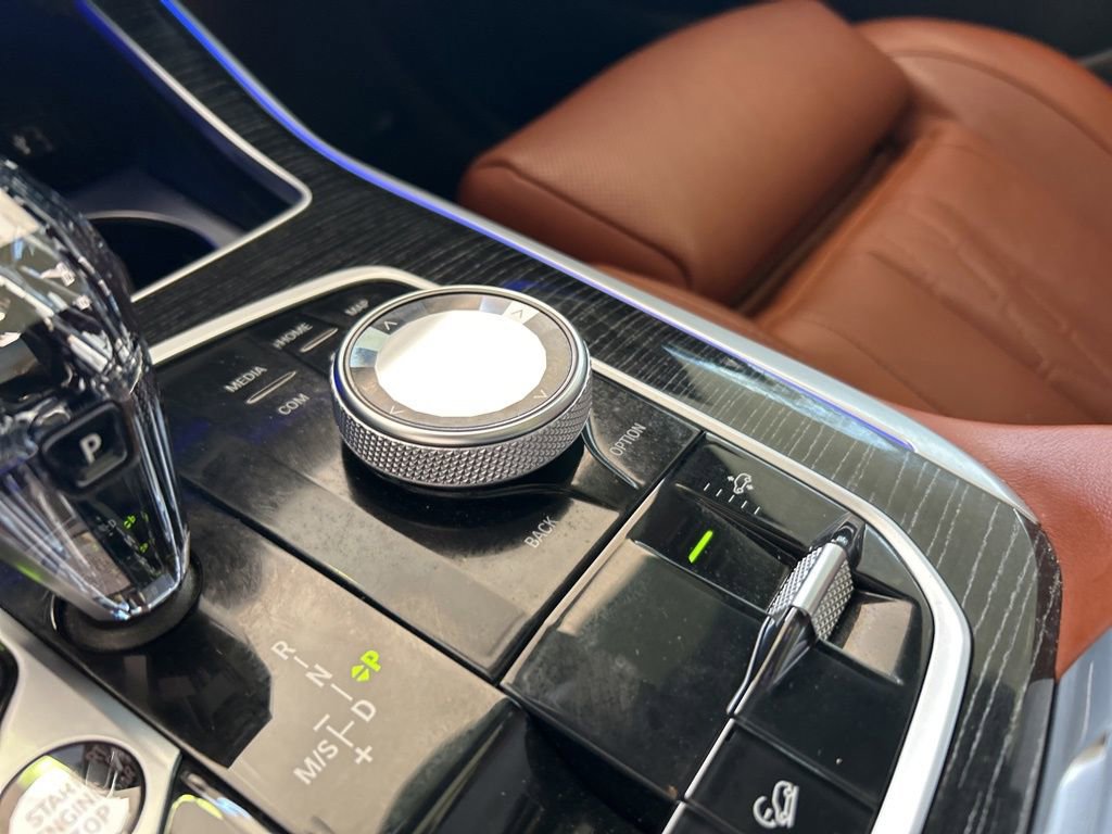 Used 2022 BMW X7 M50i image 57