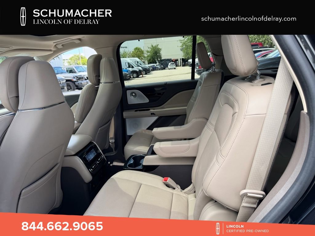 Used 2022 Lincoln Aviator Reserve w/ Equipment Group 201A AWD/4WD image 13