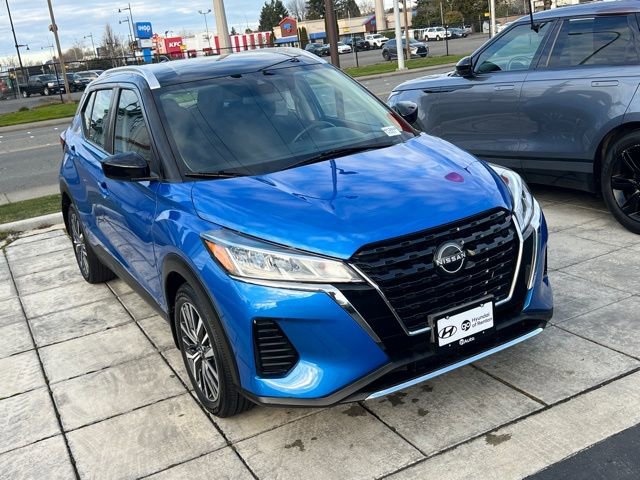 Used 2023 Nissan Kicks SV image 5
