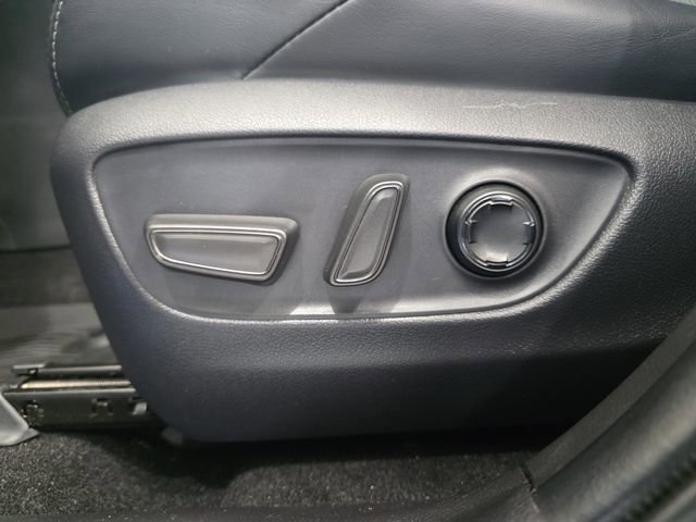 Used 2021 Toyota Venza Limited w/ Advanced Technology Package image 11