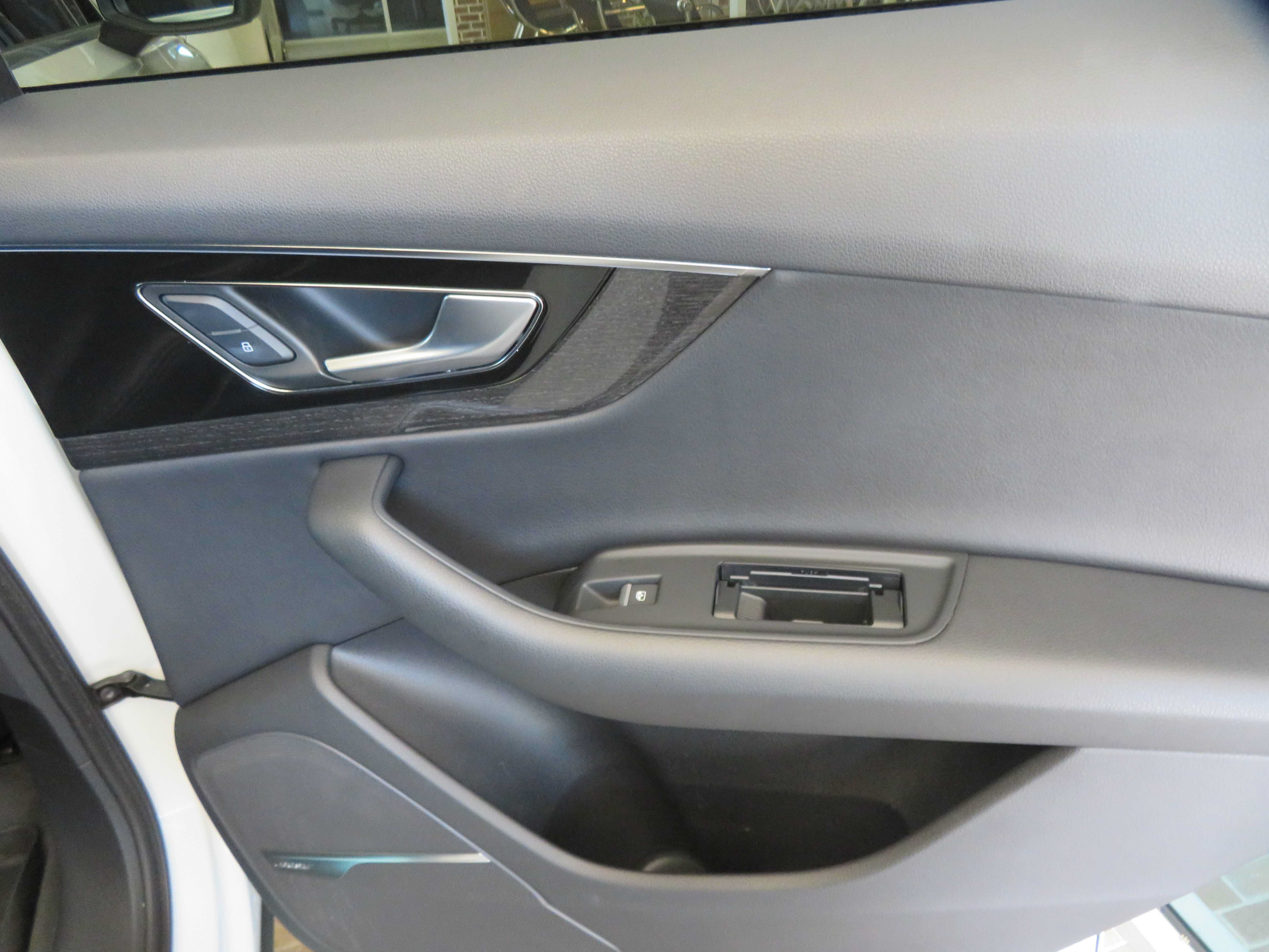 Used 2019 Audi Q7 3.0T Premium Plus AWD/4WD image 22