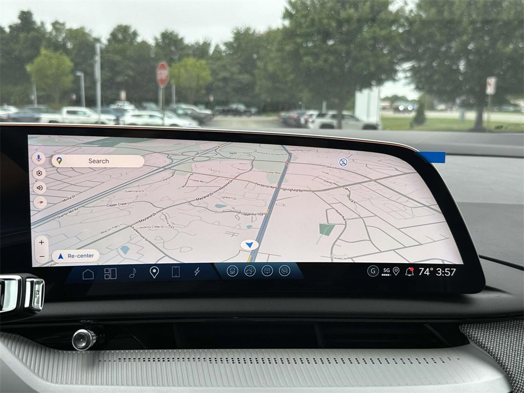 New 2025 Cadillac Optiq Sport 1 image 20