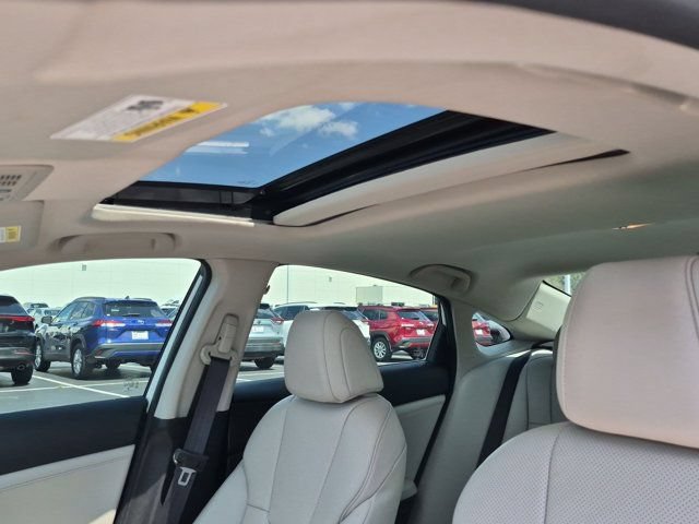 Used 2022 Honda Insight Touring image 10