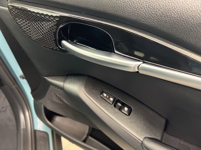 Used 2025 Kia Seltos EX image 25