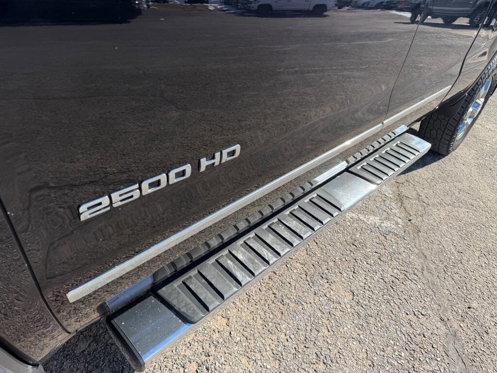 Used 2018 GMC Sierra 2500 SLT w/ Snow Plow Prep Package AWD/4WD image 12