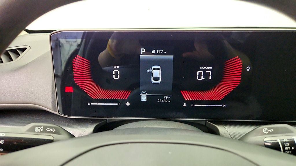 Used 2025 Kia K4 FWD image 15