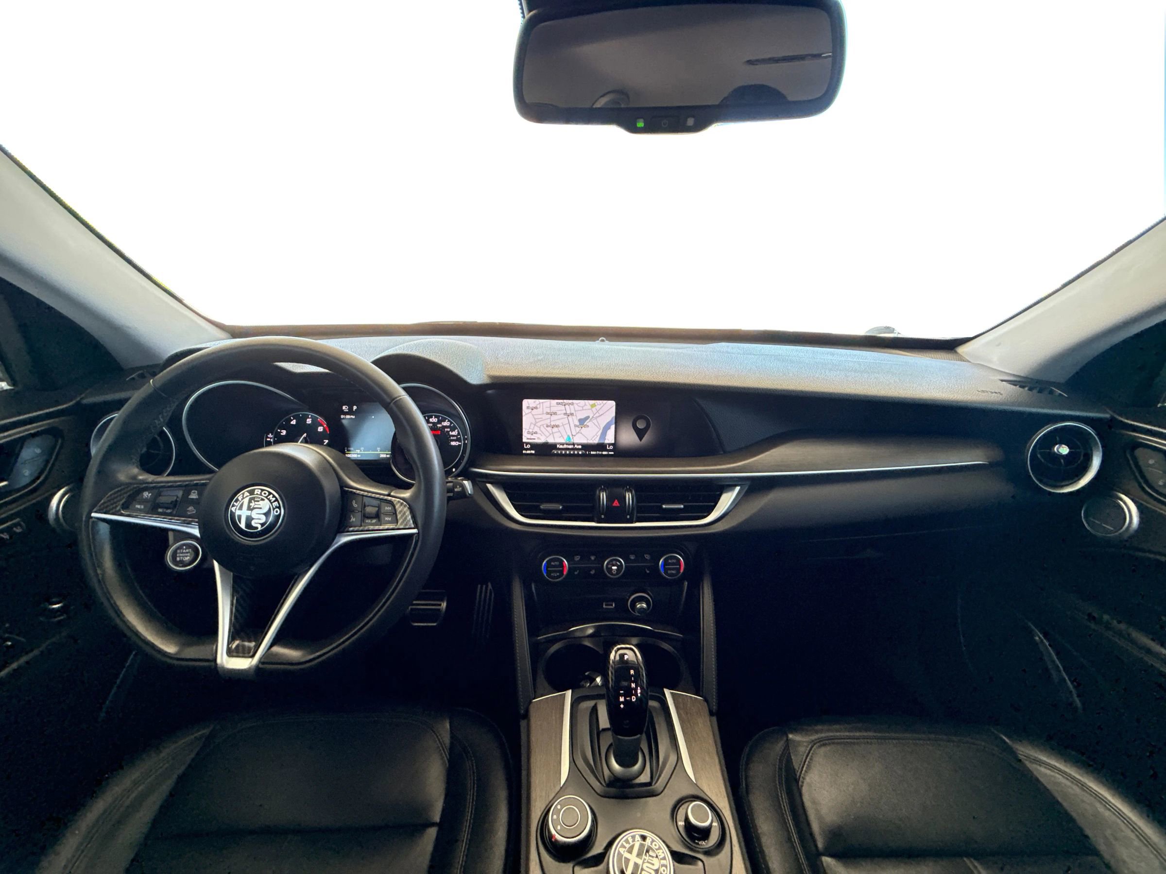 Used 2018 Alfa Romeo Stelvio Ti AWD/4WD image 22