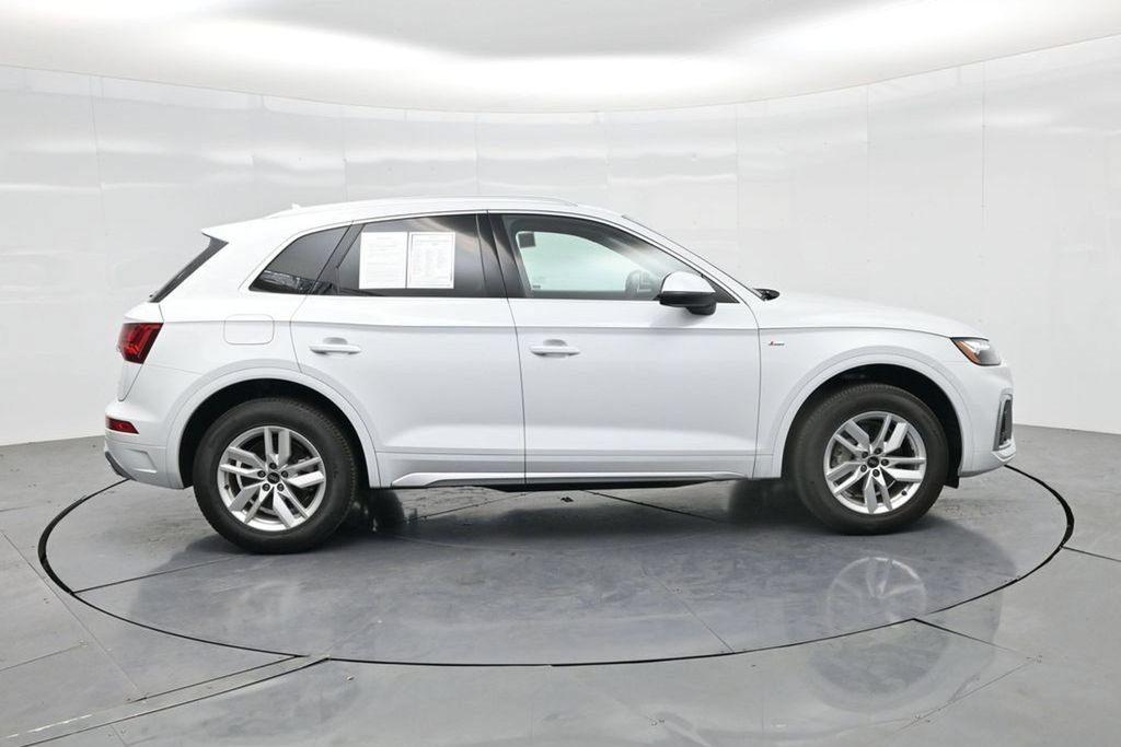 Used 2023 Audi Q5 2.0T Premium w/ Convenience Package AWD/4WD image 31