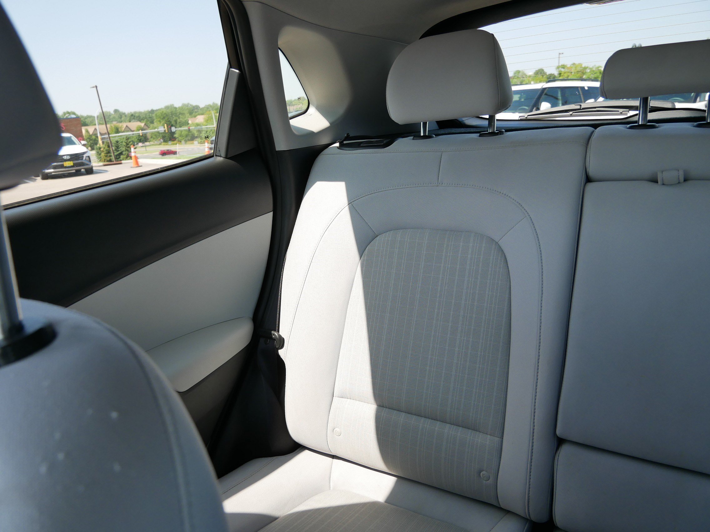 Used 2023 Hyundai Kona SEL FWD image 12