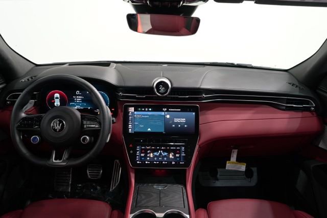 Used 2025 Maserati Grecale Modena AWD/4WD image 12