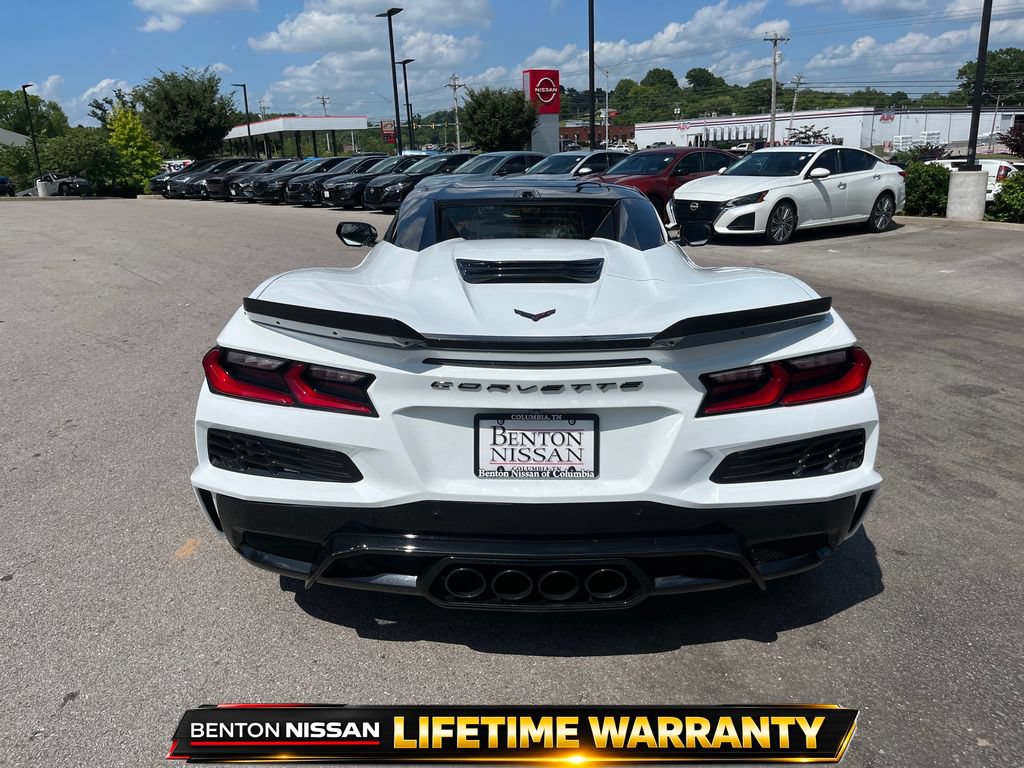 Used 2024 Chevrolet Corvette Z06 RWD image 7