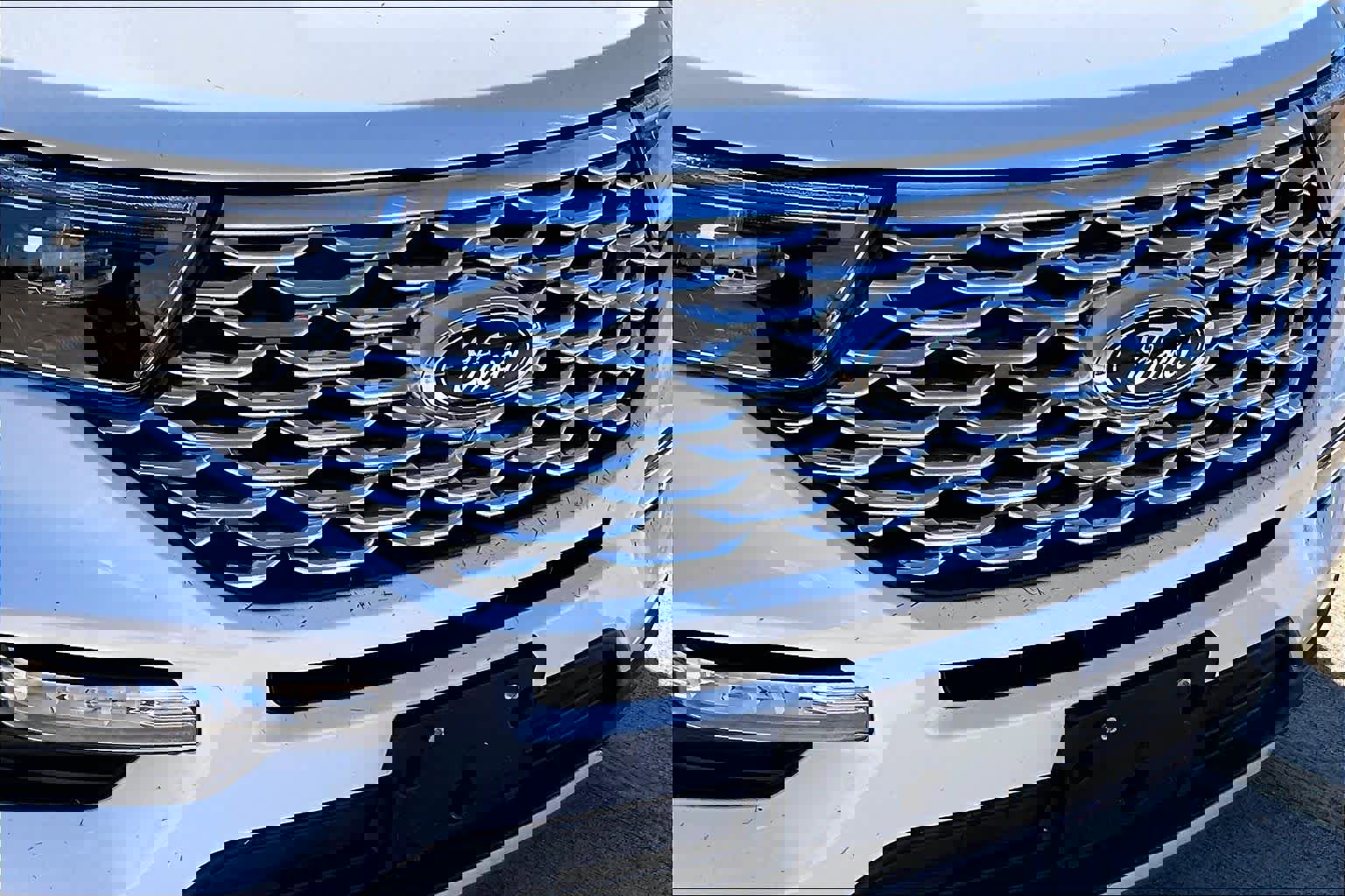 Used 2021 Ford Explorer Platinum w/ Equipment Group 601A image 29