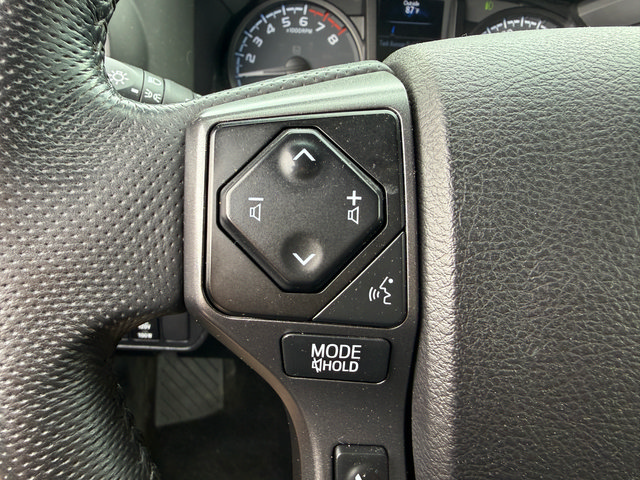Used 2021 Toyota Tacoma TRD Off-Road AWD/4WD image 9