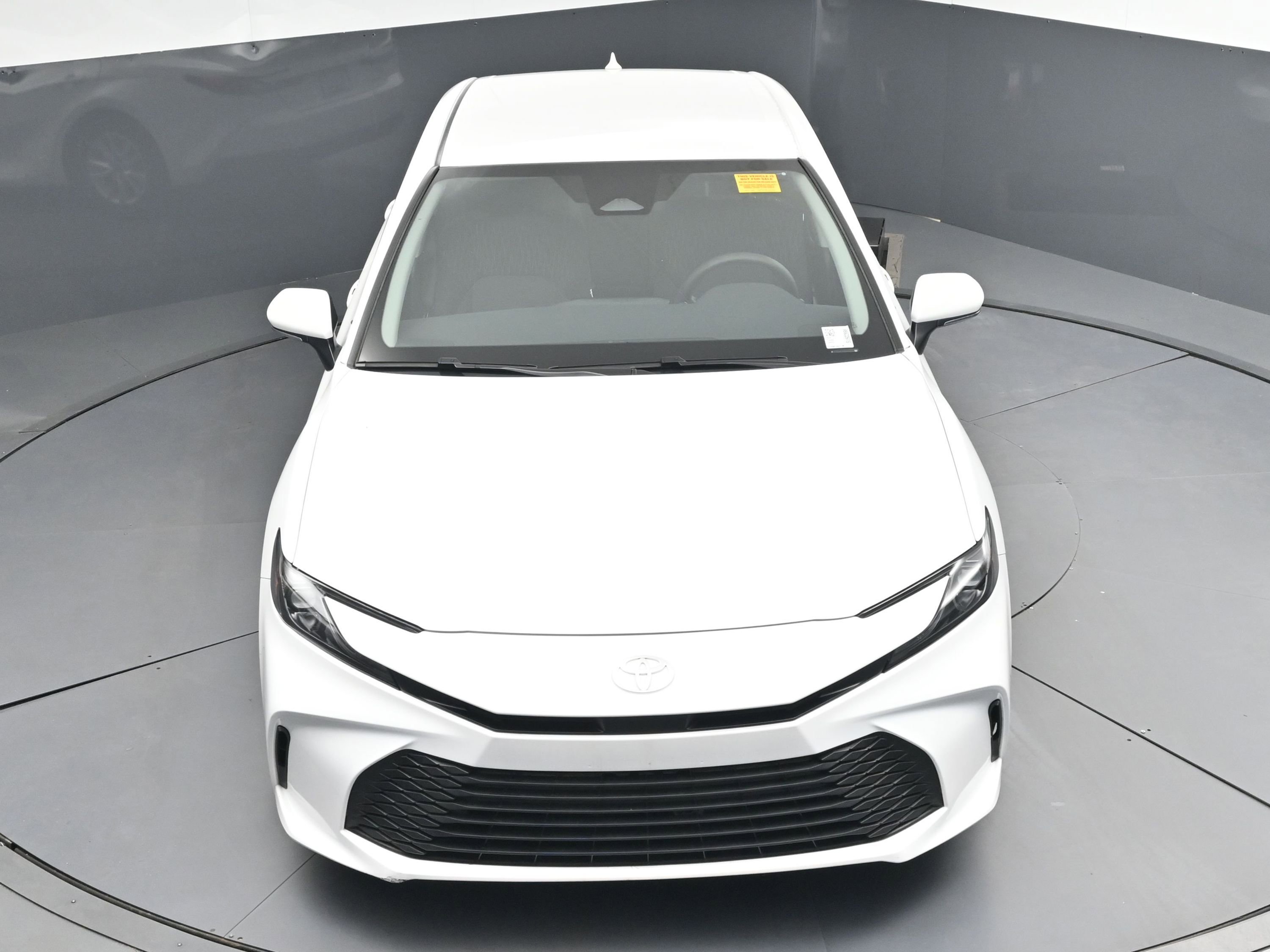 Used 2025 Toyota Camry LE w/ Convenience Package image 34