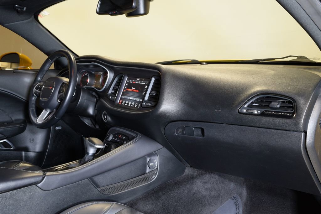 Used 2017 Dodge Challenger GT image 30