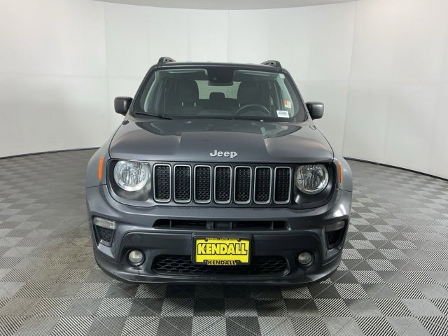 Used 2022 Jeep Renegade Latitude image 2