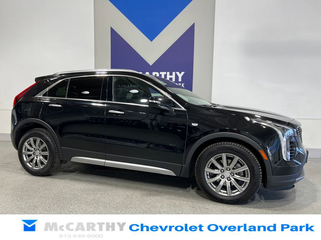 Used 2021 Cadillac XT4 Premium Luxury w/ Cold Weather Package image 3