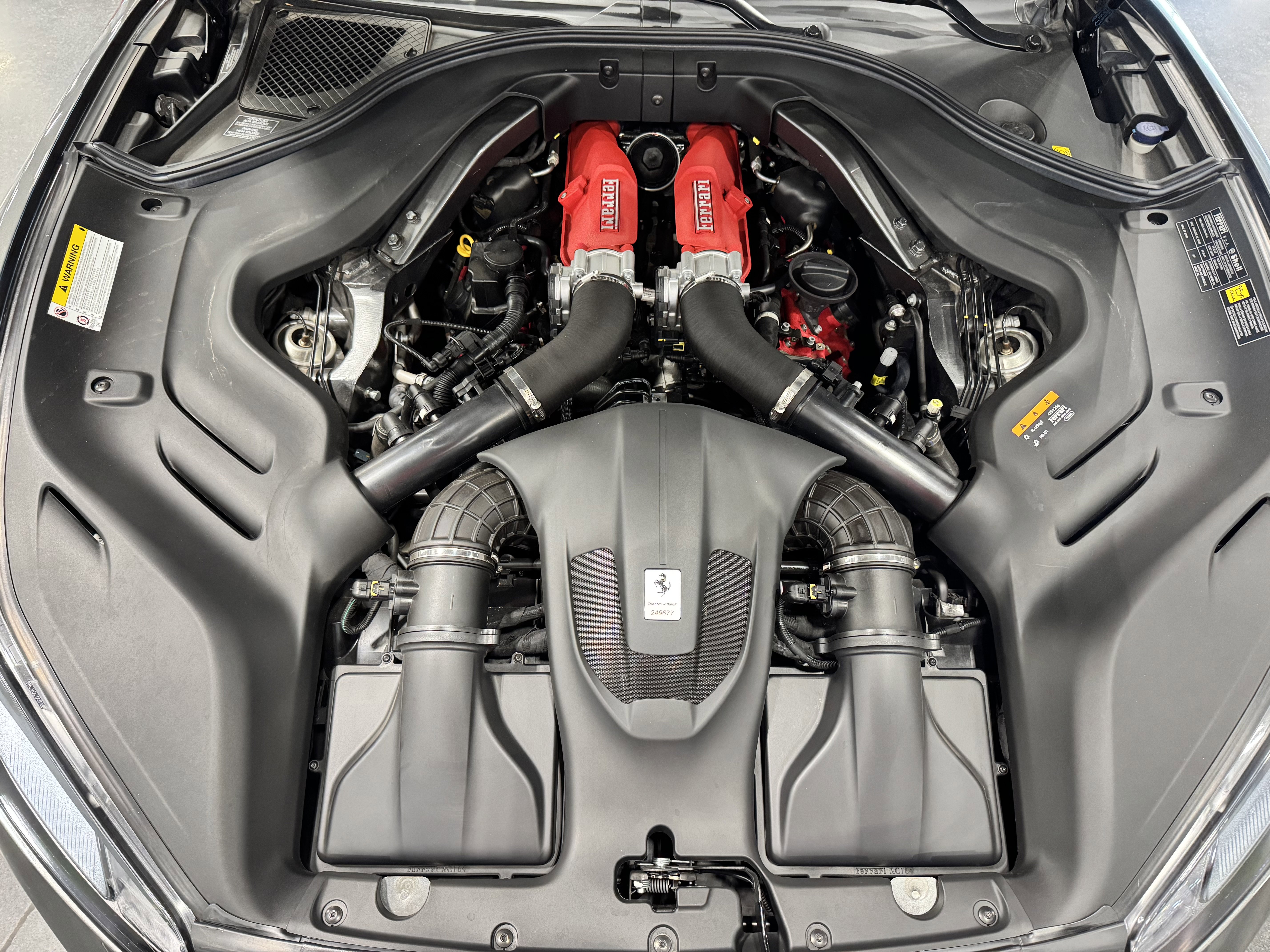 Used 2020 Ferrari Portofino image 17