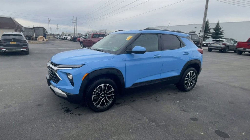 Certified 2024 Chevrolet TrailBlazer LT w/ LT Cold Weather Package image 4