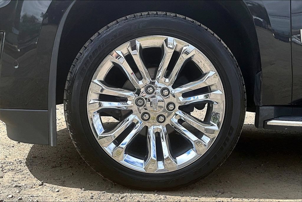 Used 2019 Cadillac Escalade ESV Premium Luxury w/ LPO, Escalade Noir Package AWD/4WD image 12