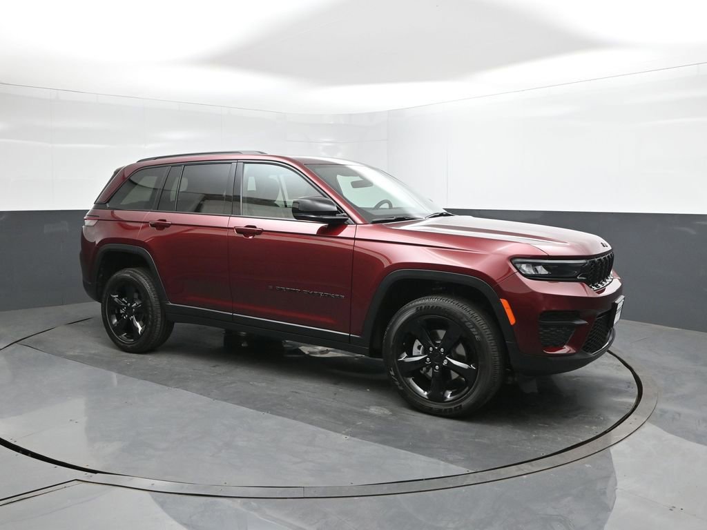 New 2025 Jeep Grand Cherokee Laredo image 17